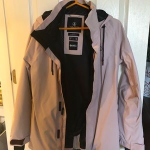 Women’s Volcom Snowboarding/Skiing jacket